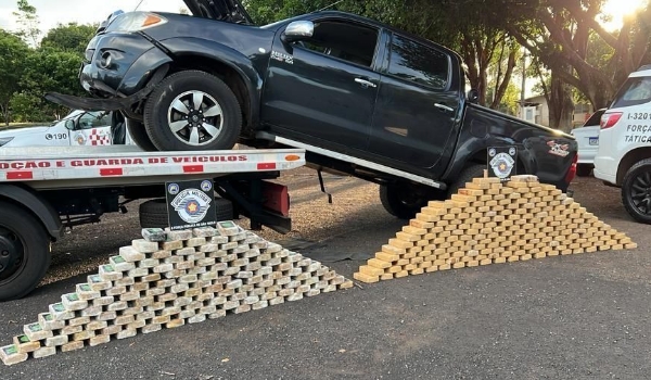 Agente da PRF é preso ao transportar mais de 300 kg de drogas no interior de SP