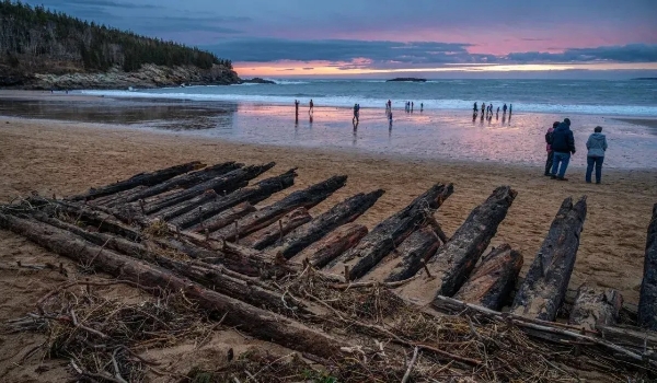 Tempestade revela naufrágio de 112 anos nos Estados Unidos