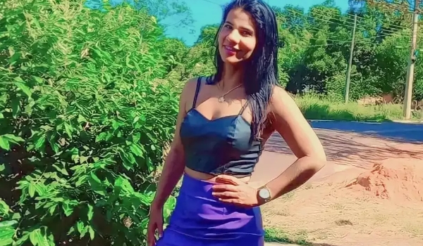 Mulher é assassinada com seis facadas pelo marido após discussão por ciúmes