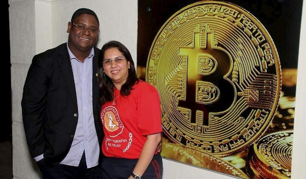 Faturando com vítimas em MS, esposa do Faraó dos Bitcoins é presa em Chicago