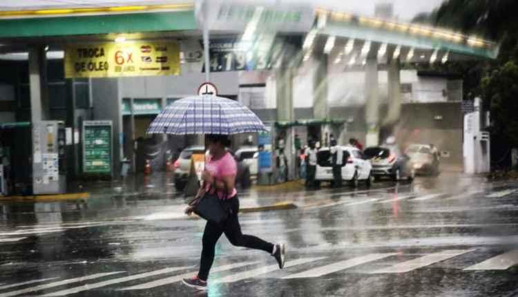 Domingo chuvoso e de baixas temperaturas em MS