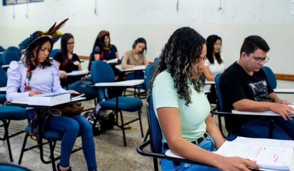 Começa hoje prazo de inscrições para programa do Governo de MS que paga salário mínimo para estudantes