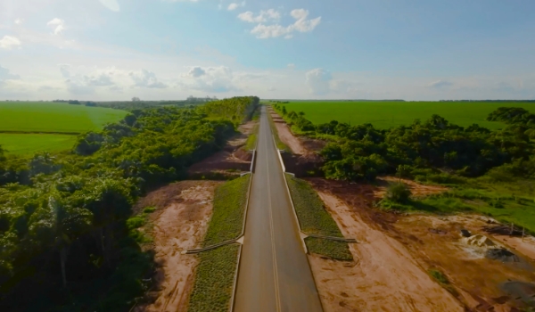 Asfaltada, rodovia entre Copo Sujo e Cabeceira do Apa favorece agropecuária da fronteira