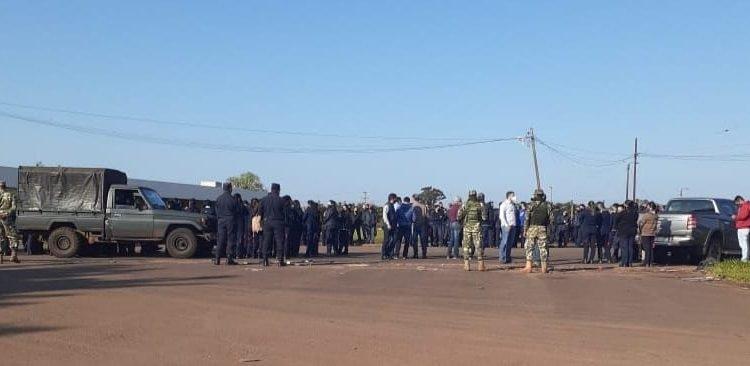 Comerciantes vão às ruas pra pressionar reabertura da fronteira com cidades de MS