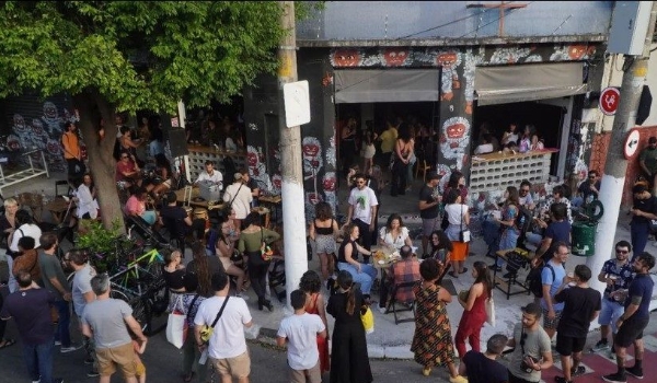 Lista de setores liberados para trabalhar em feriados deve ter cerca de 200 atividades; veja quais