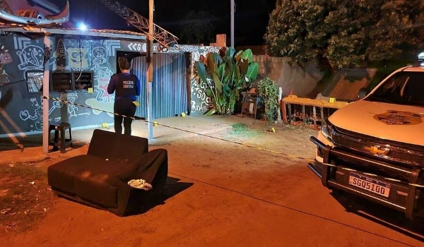 Para se vingar, homens invadem casa e matam morador a facadas