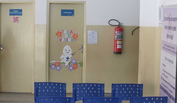 Vacinação contra dengue atinge 56 unidades de saúde