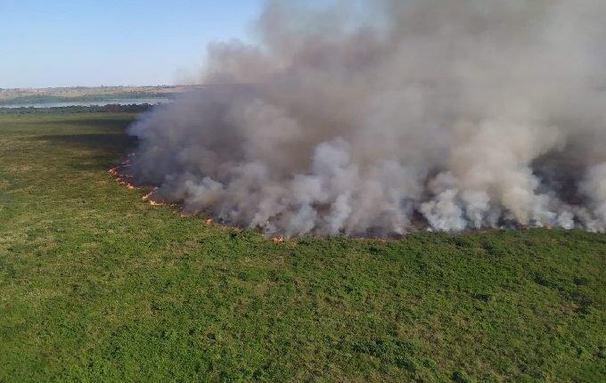 Raio inicia novo grande incêndio em Parque Nacional