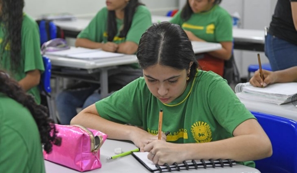 Com ampliação de vagas e investimentos, Rede Estadual de Ensino volta às aulas nesta quarta-feira