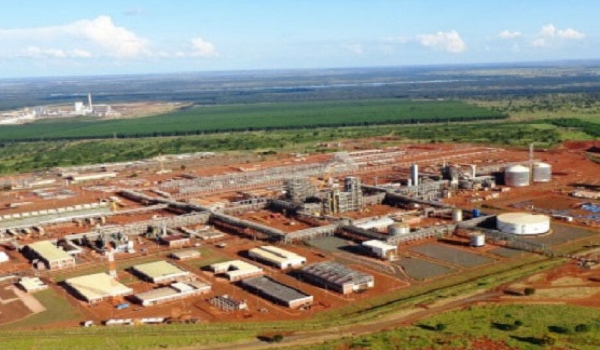 Presidente da Petrobras vem a MS em abril para agilizar conclusão da UFN3