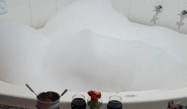 Para acompanhar expansão, até motel em Ribas está em obras