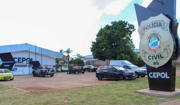 Madrasta é presa após criança ser encontrada sozinho em rua do Rita Vieira