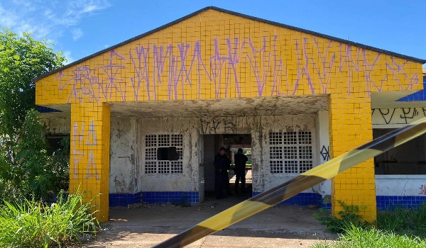 Homem é encontrado morto dentro de creche abandonada no Jardim Anache