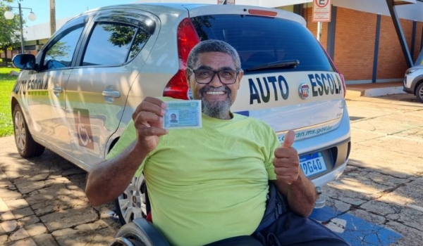 Habilitado pelo CNH MS Social, José agora sonha com carro adaptado para ter liberdade completa