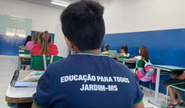 Jardim abre processo seletivo emergencial para contratação de Educador Infantil