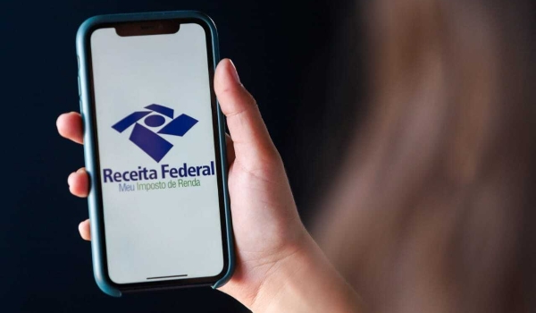 Receita Federal alerta para golpe com falso aplicativo para declarar o IR