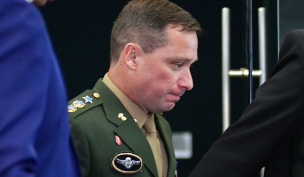 Mauro Cid diz passar por problemas financeiros e que Bolsonaro e generais ficaram milionários