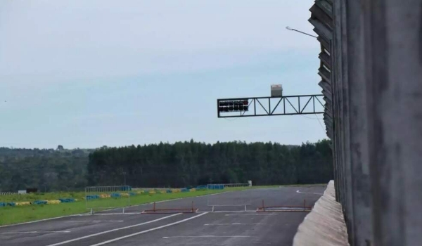 Jovem morre em acidente na pista do autódromo
