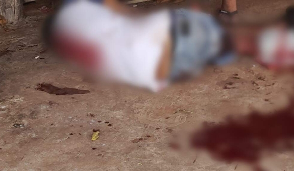 Idosa é encontrada ensanguentada e confessa que esfaqueou o marido