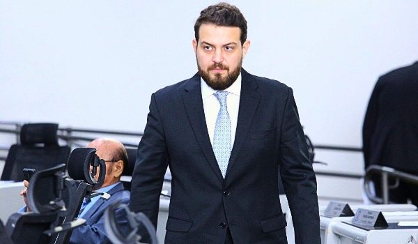 Vereador é alvo de operação contra fraudes de milhões