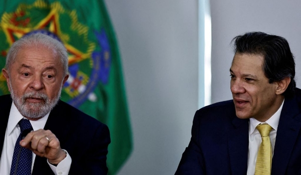 Aliados veem Lula irritado e apostam em Haddad para resolver crise na Petrobras