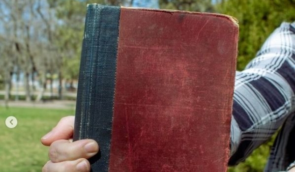 Livro é devolvido à biblioteca dos EUA com 105 anos de atraso