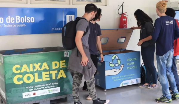 UFMS recebe de celular a geladeira em ação para recolher lixo eletrônico