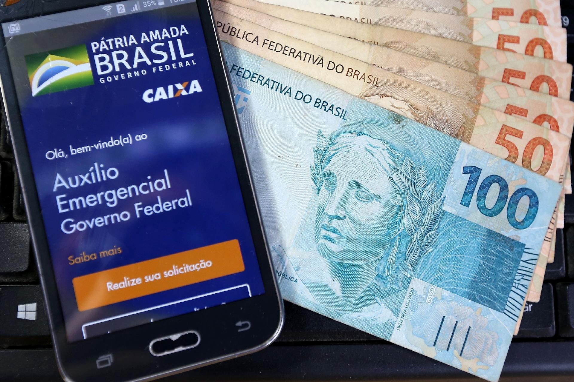 Auxílio Emergencial: 3,8 milhões recebem parcela neste domingo
