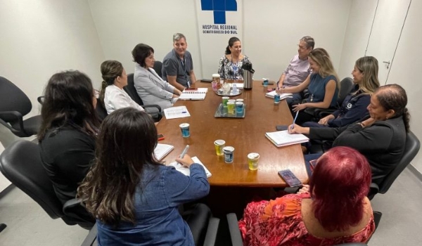 Hospital Regional e São Julião debatem manutenção de convênio para oferta de leitos