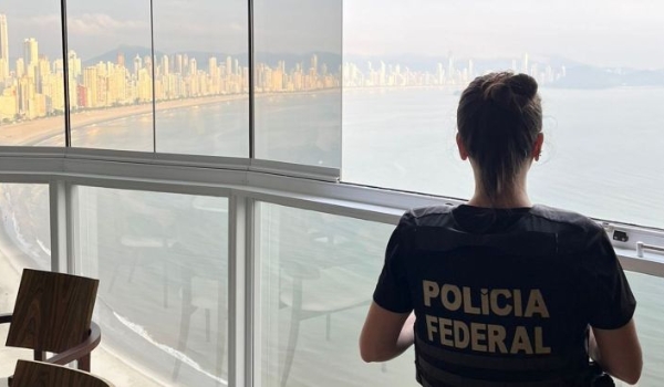 Polícia Federal faz operação contra desvio de R$ 14 milhões no SUS