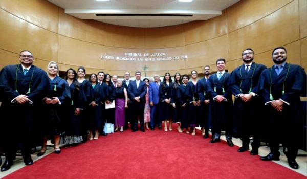 Em posse de novos defensores públicos, governador destaca desafio da inclusão