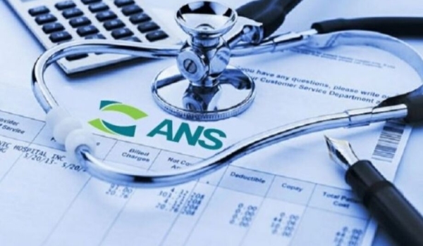 Planos de saúde podem subir mais que o triplo da inflação