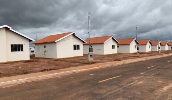 Governo de MS quer oferecer até 80% de desconto para 10 mil inadimplentes da Agehab