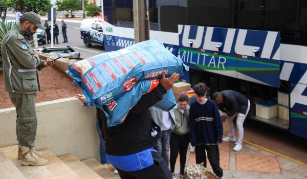 Grupo sai rumo ao RS para resgatar animais, levando ração e vacina antirábica