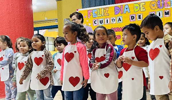 Projeto Quem Cuida de Mim celebra o carinho e a parceria na educação em Porto Murtinho