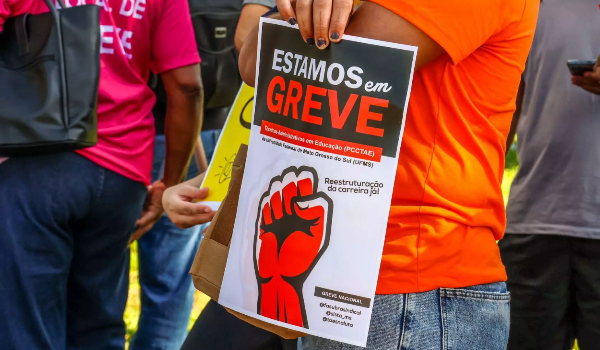 Com maioria de temporários, só 30% dos professores da rede estadual de MS são efetivos