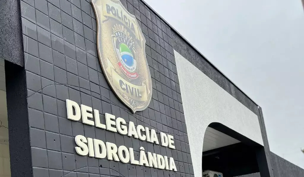 Rapaz que matou amigo a facadas em briga por mulher se entrega