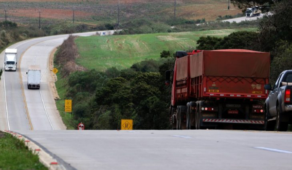 Governo de MS inova com 1ª rodovia de concreto para atender setor produtivo e melhorar segurança viária
