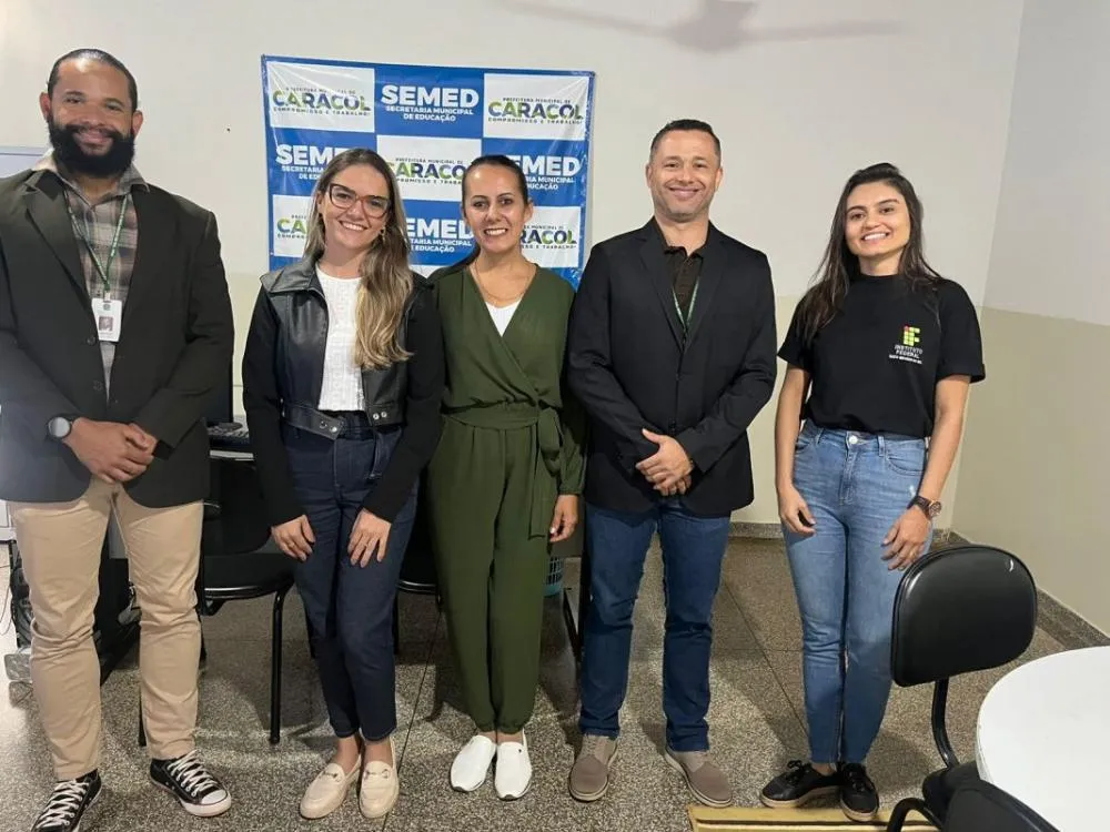 Equipe do IFMS de Jardim visita Caracol para planejar implantação de um polo EAD