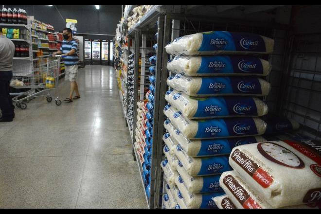 Vendas aumentam e supermercados lucram R$ 151 milhões
