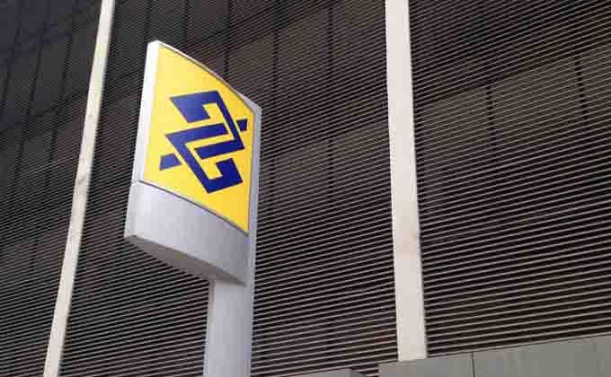 Governo reduz impostos do diesel e gás, mas aumenta dos bancos e petroquímicas