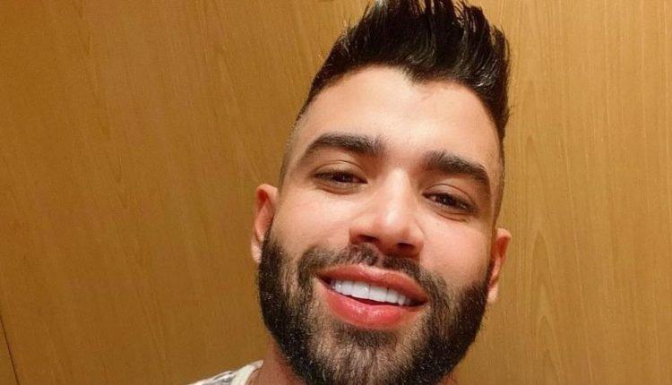 Gusttavo Lima posta selfie e fãs elogiam ‘sorriso de solteiro’