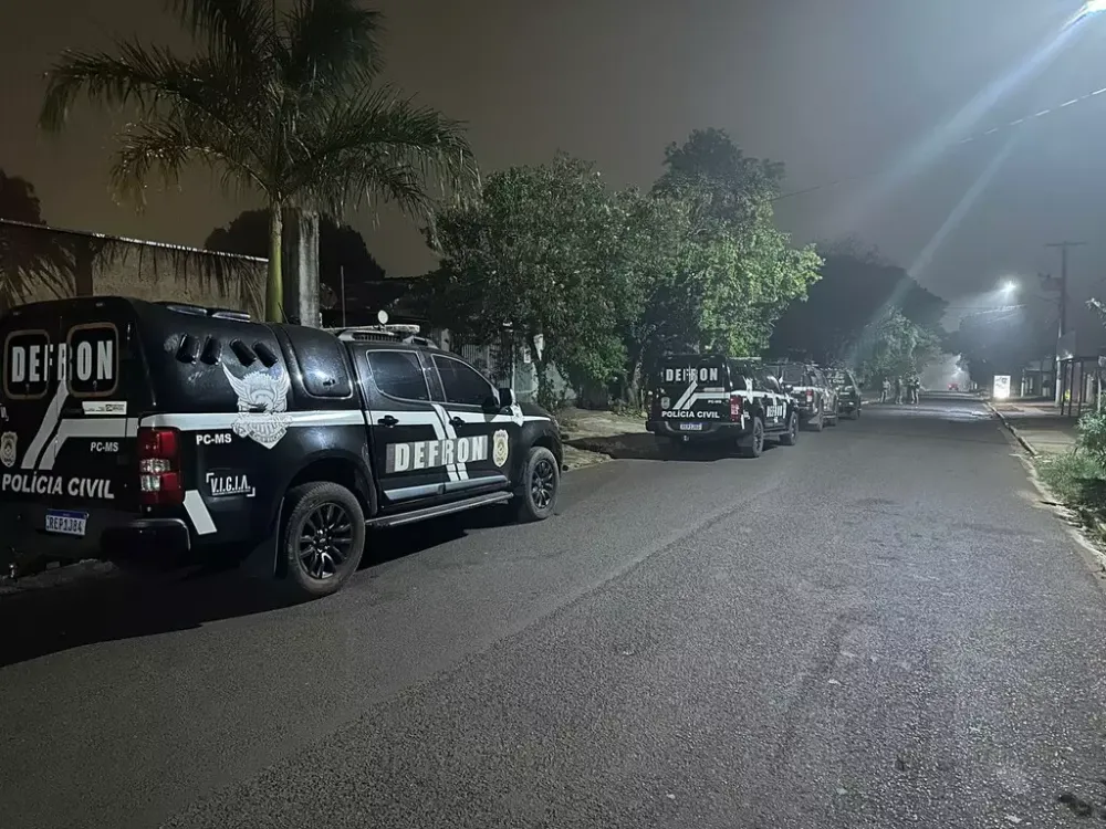 Operação da polícia de MT contra tráfico cumpre mandados na fronteira