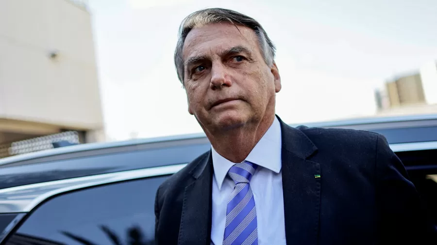 PF indicia Bolsonaro e mais 11 em inquérito das joias