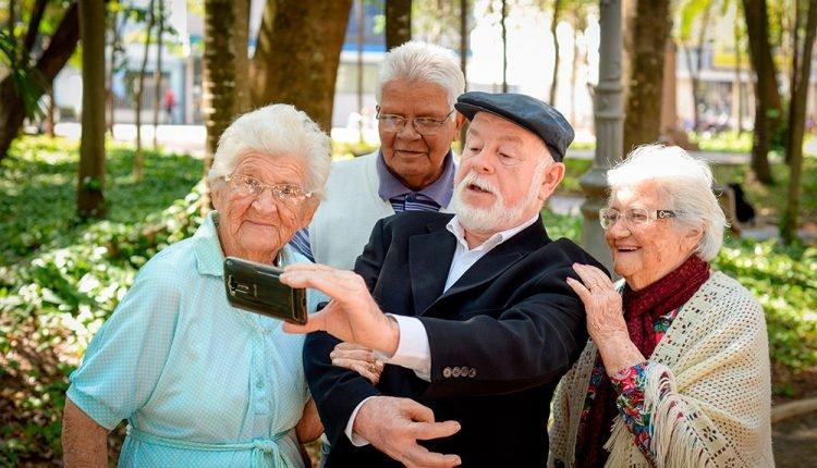 Expectativa de vida ao nascer do Brasileiro subiu para 76,6 anos