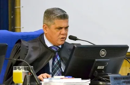 Vendedor da “casa de ouro” fez contrato antes de criar empresa e recebeu sem prestar serviço