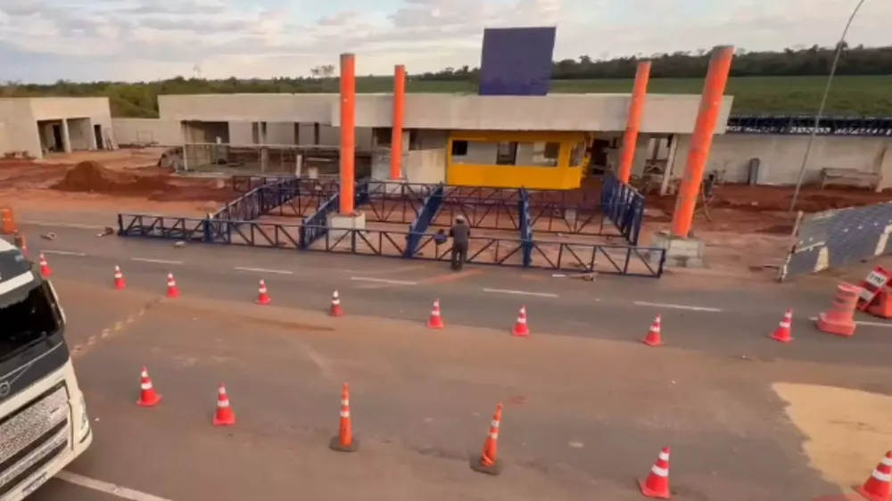 ATENÇÃO: BR-487 na divisa de MS e PR ficará bloqueada para trabalhos da cobertura da base da PRF