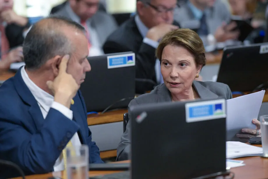 Apoio de Bolsonaro ao PSDB em MS coloca ex-ministros em rota de colisão