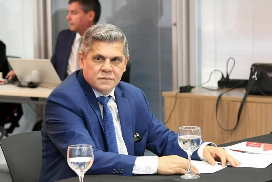 Conselheiro Waldir Neves encaminha aposentadoria do Tribunal de Contas
