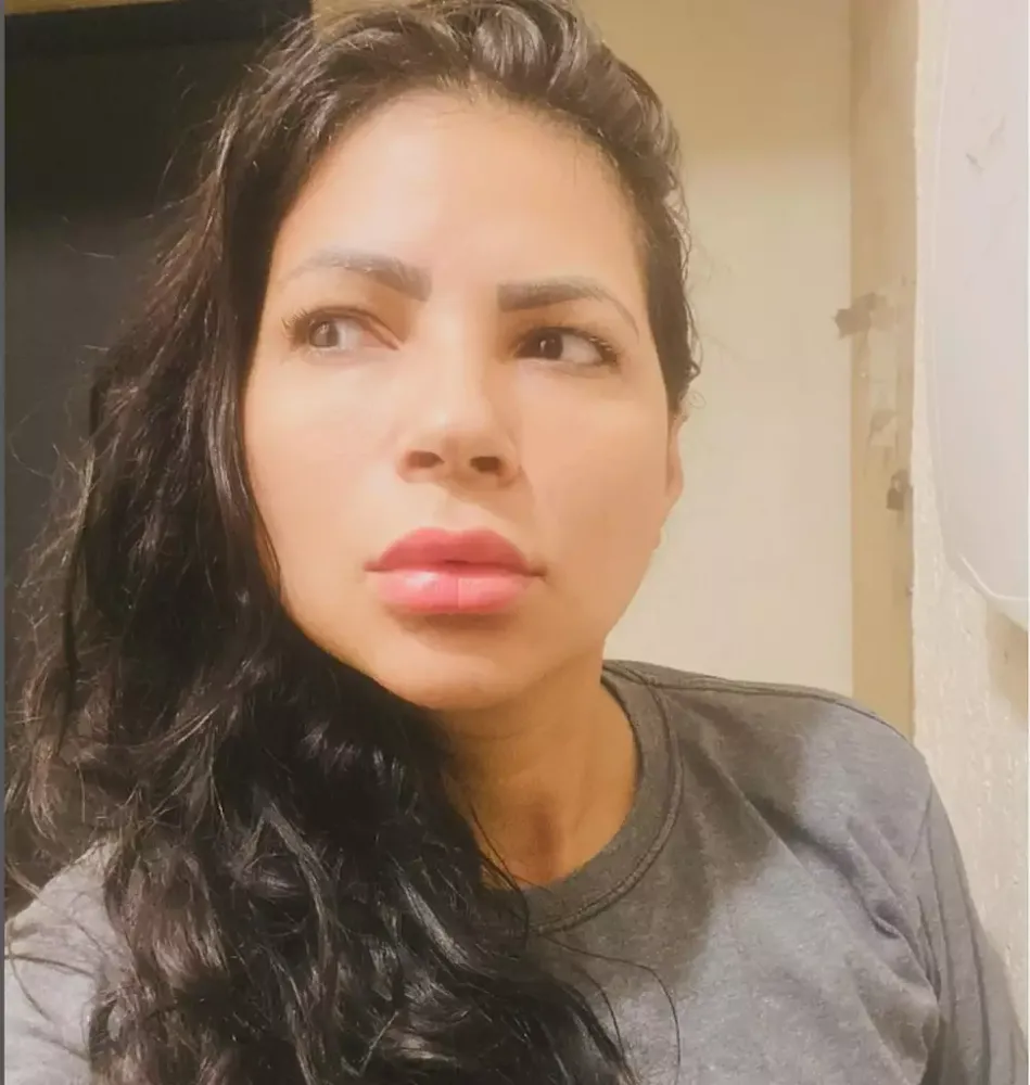 Mulher que simulou suicídio do ex-marido vai ter de usar tornozeleira